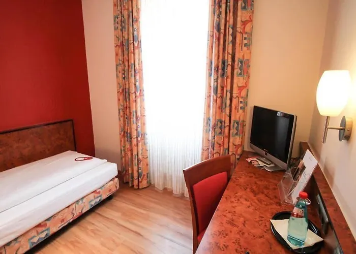 Hotel Miramar Am Roemer